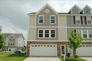 1st image of 329 NE Olivewood