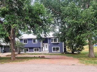 7631 Rimrock Dr, Gillette, WY 82718