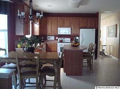 5th image of 57 Stamford Dr