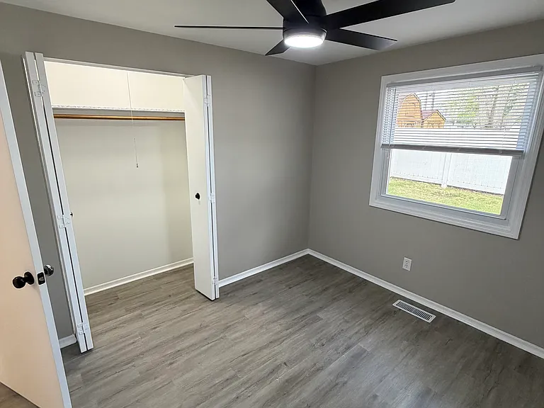 2504 Campbell Dr — Photo 18