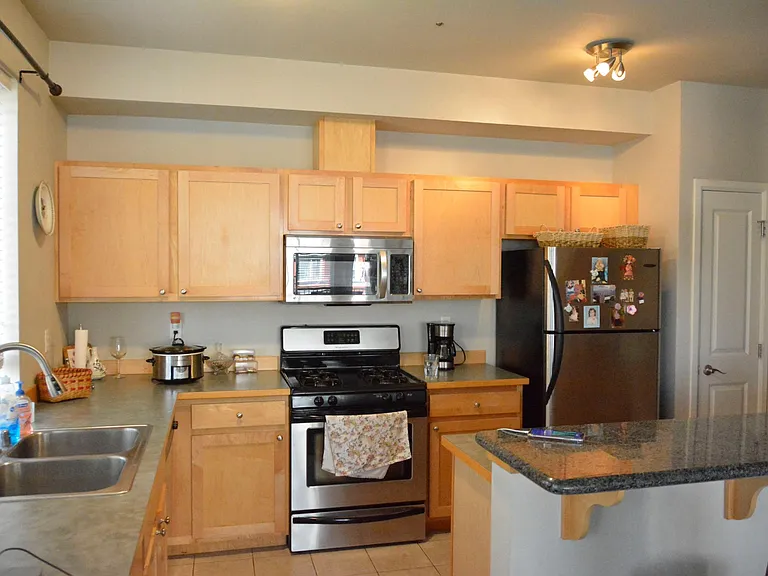 501 225th Ln NE #G201 — Photo 8