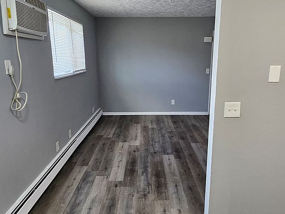 3rd image of 4640 Oberlin Ave #B6