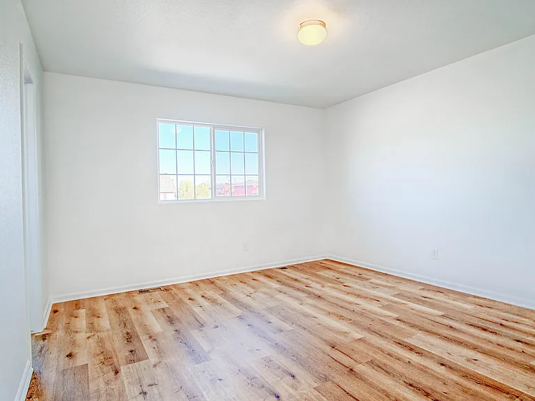 1241 Saker Ct — Photo 8