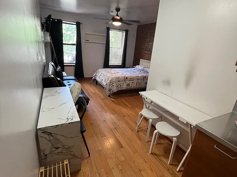 140 E 31st St #48 — Photo 5