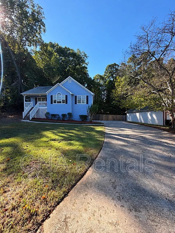 3 bed, 2.0 bath, 1875 sqft, $2,100 — Photo 2