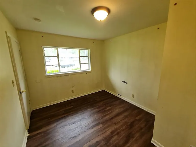1220 Lynwood Dr — Photo 14