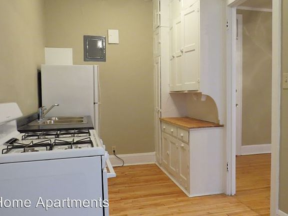 3rd image of 612 Lincoln Ave APT 203