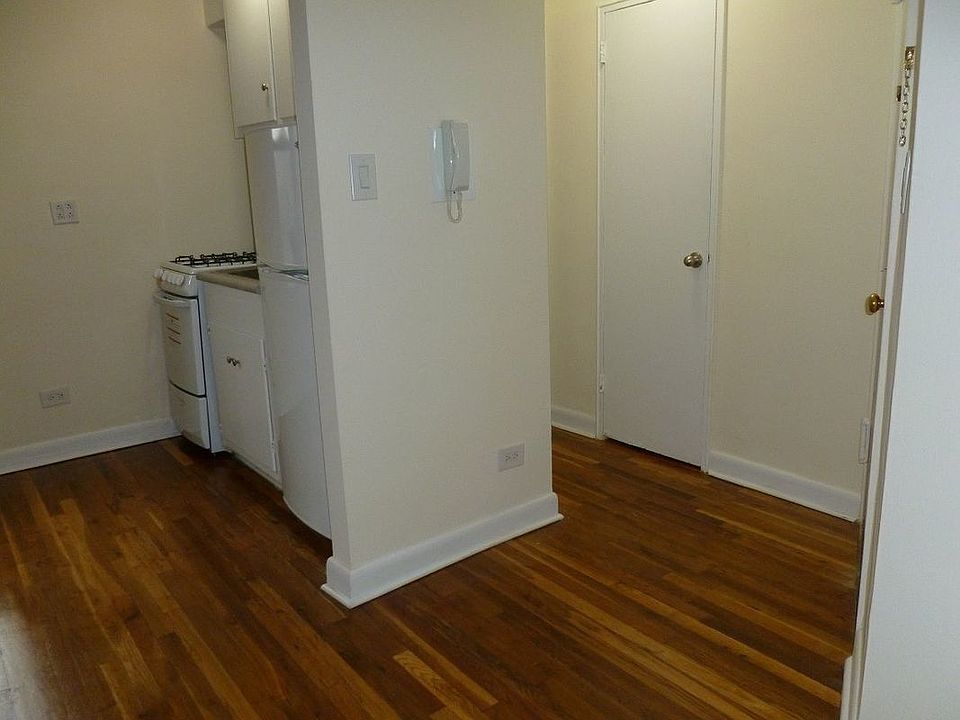 2nd image of 72-10 41st Ave #3J