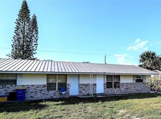 2176/2186 NE Rustic Pl, Jensen Beach, FL 34957