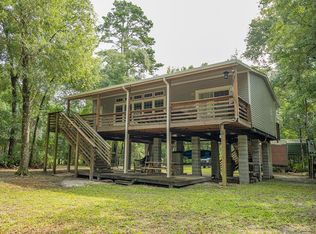 657 SE Riverside East Dr, Branford, FL 32008