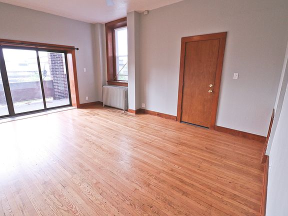 5th image of 315-323 N 5th St #C9fb24dc2