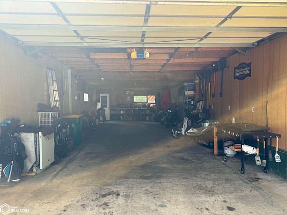 3rd image of 212 N Greeley Ave
