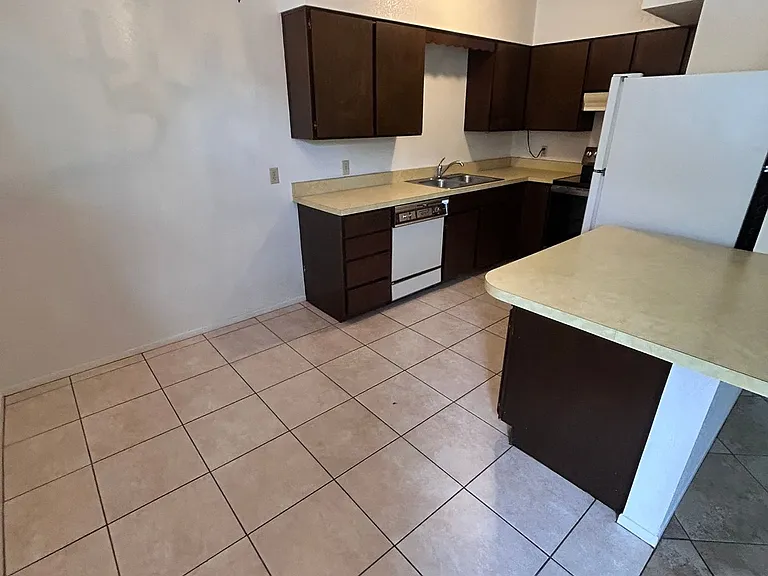 1132 Paseo Juanita #D — Photo 5