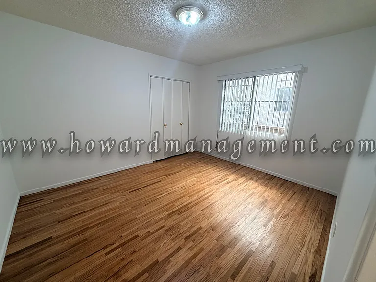 01405BA — Photo 10