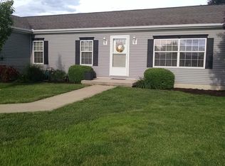 406 S Calhoun St, Tolono, IL 61880