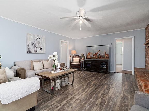 4th image of 7806 Yucca Dr