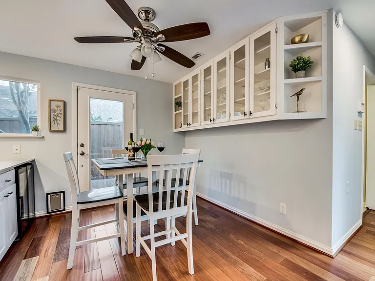 8810 Vista Oaks Cir — Photo 19