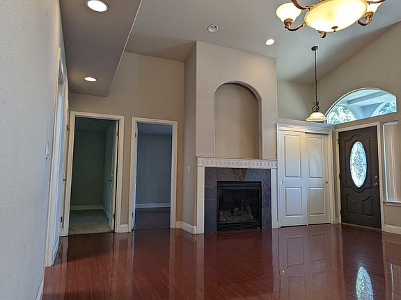 3rd image of 20545 Blossom Ln