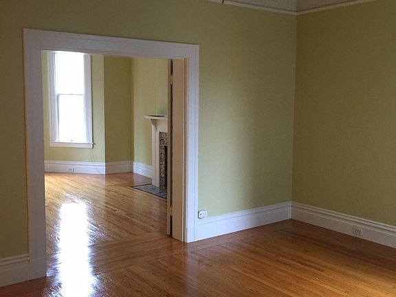 2nd image of 608 Hampshire St #608