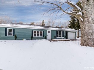 15483 Coleman Ave, Grand Haven, MI 49417