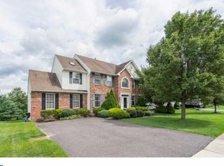 4 Hillside Rd, Royersford, PA 19468