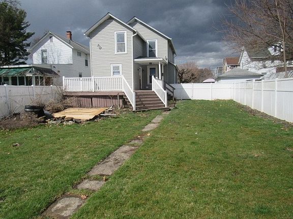 2nd image of 232 Maher St