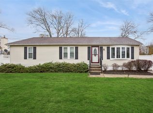 5 Bonny Dr, Mastic, NY 11950