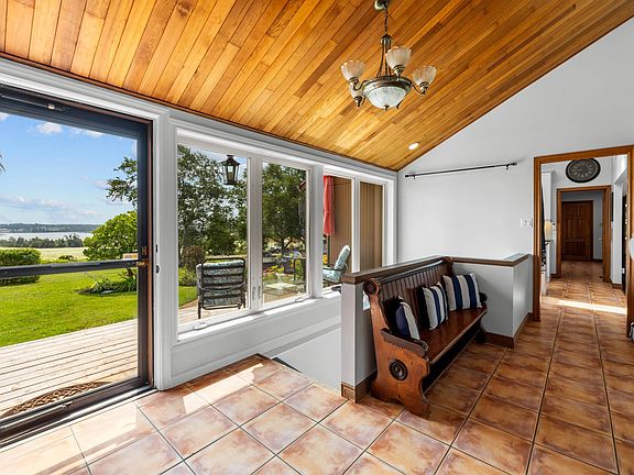 5th image of 182 Upper Meadowbank Rd