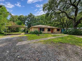 371 W Courtland St, Vidor, TX 77662
