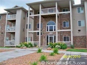 1st image of 1590 Parkwood Dr APT 216