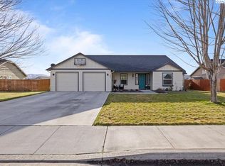 5913 Kona Dr, West Richland, WA 99353