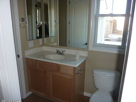 3rd image of 2281 E Honeysuckle Pl