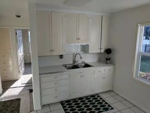 3rd image of 2035 E Lambourne Ave