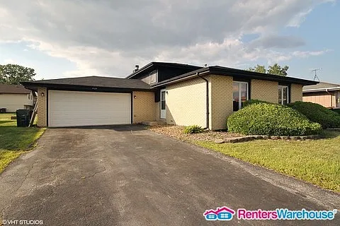 4124 Russet Way photo 1