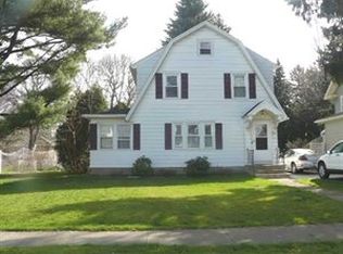 38 Hollywood Cres, Rochester, NY 14617