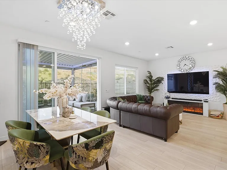 23768 Wilcox Dr — Photo 2