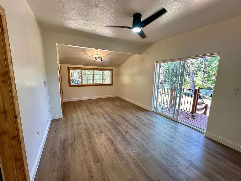 11292 Old Pond Ln — Photo 11