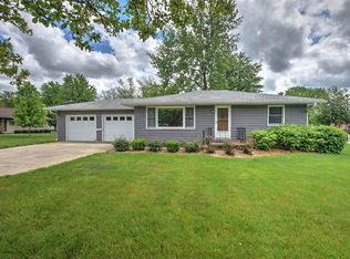 3 Diane Rd, Decatur, IL 62526