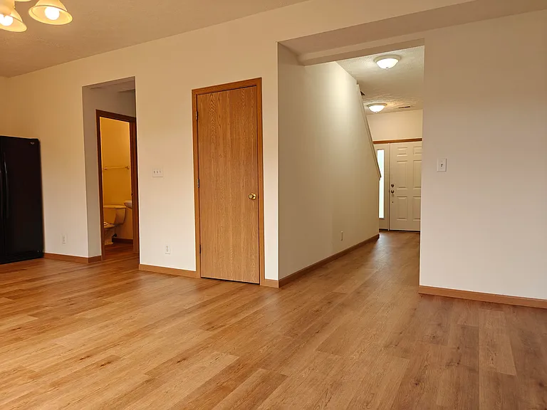 3063 Goddard Ct — Photo 21