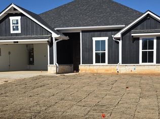 1511 Grace Acres Ln, Longview, TX 75605