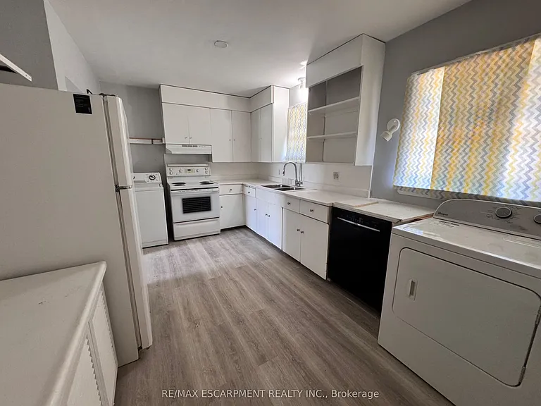 46 Plains Rd E #UPPER — Photo 6
