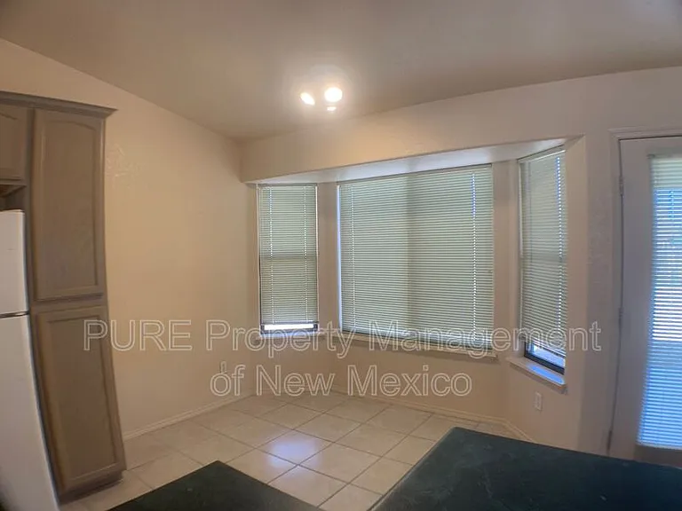 4108 Abbey Rd — Photo 6