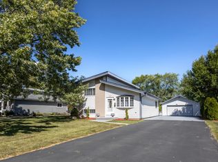 1639 Larry Ln, Glendale Heights, IL 60139