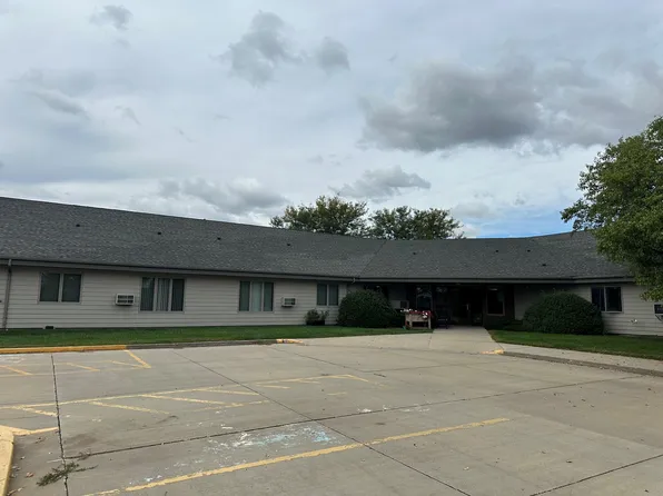 315 Birch Ave SW, Wagner, SD 57380