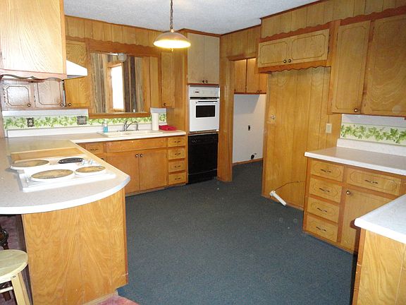 Spacious kitchen
