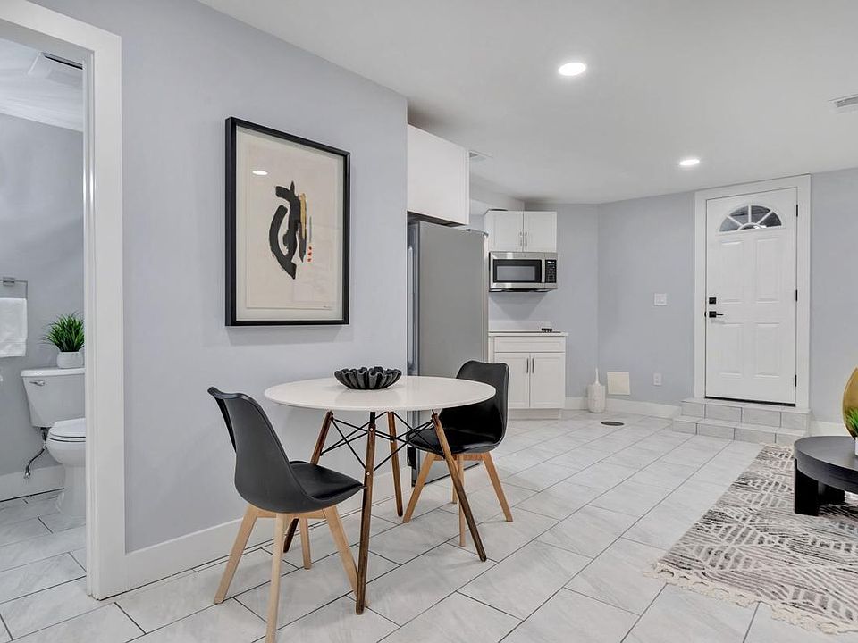 1st image of 413 Ingraham St NW #2