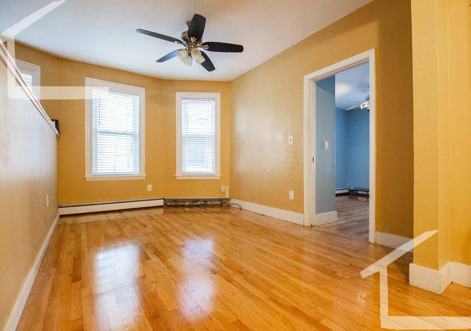 Nice 5 bed in Allston — Photo 4