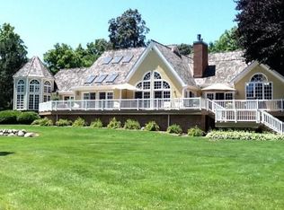 1700 N Riverside Dr, McHenry, IL 60050