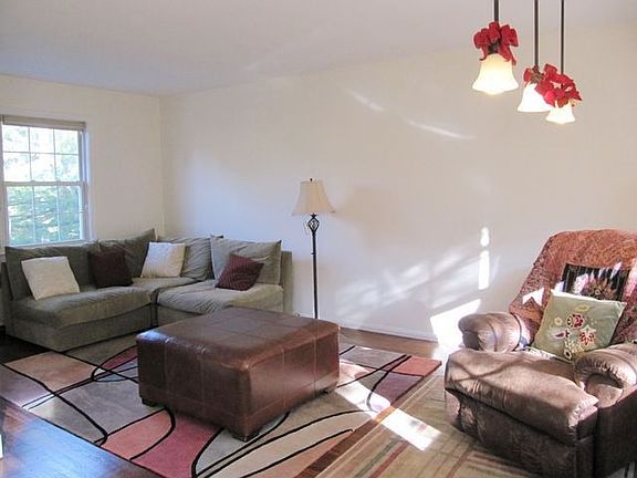 4th image of 4 Fieldstone Dr APT 62