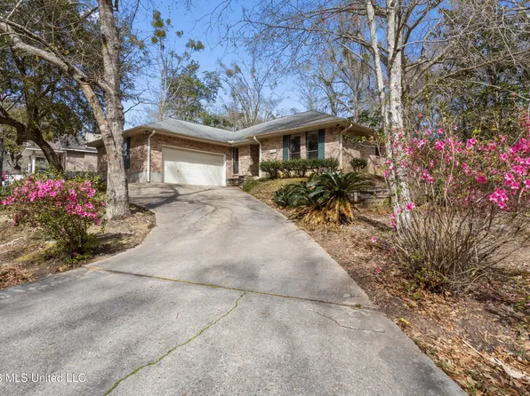 6418 Apelehama Rd, Diamondhead, MS 39525